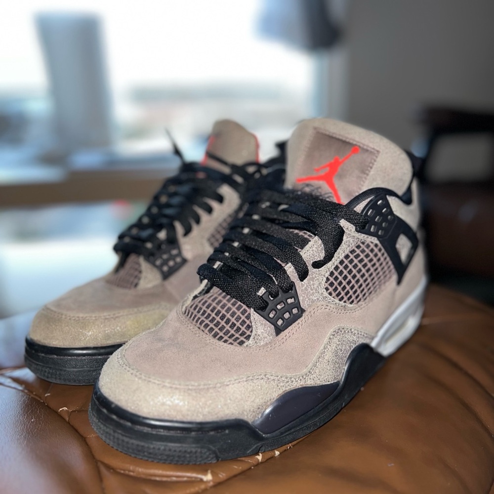 Jordan 4 Taupe Haze